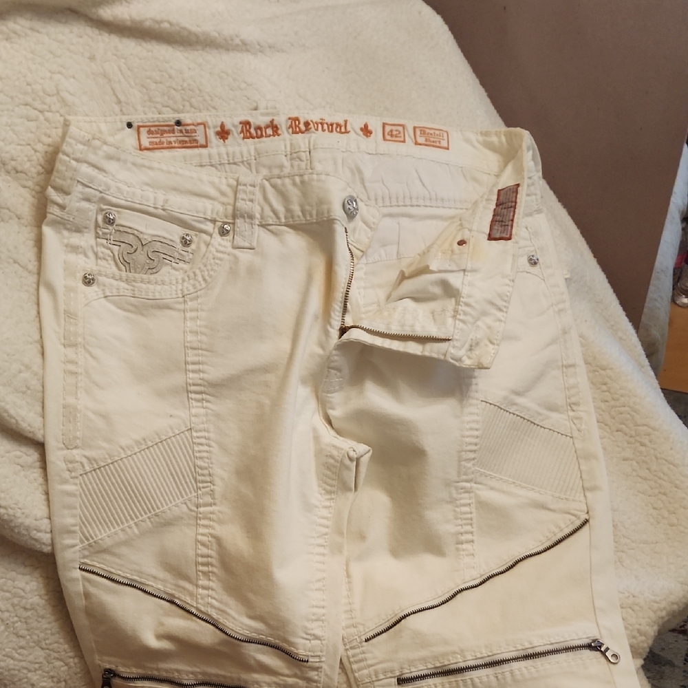 Rock Revival Cream Jean Shorts with Zipper Details